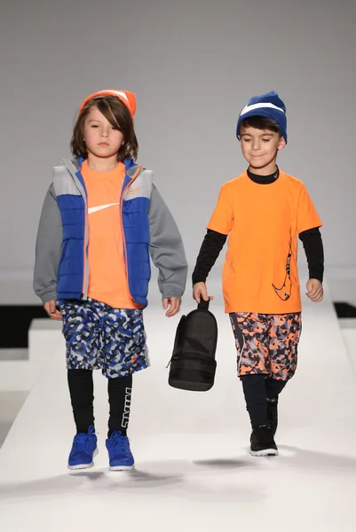 Nike Levi 's Kids fashion show — Stok Foto