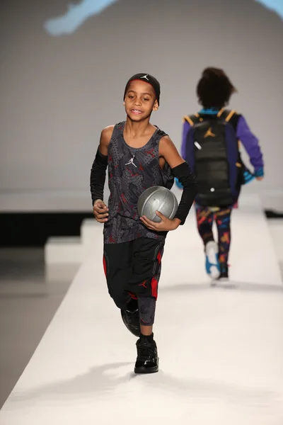 Nike Levi's Kids modeshow — Stockfoto