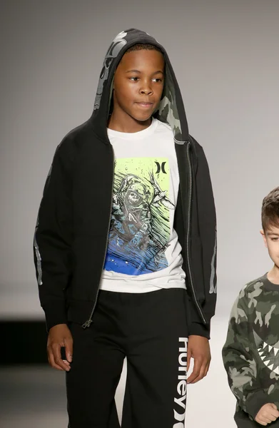 Nike Levi's Kids modeshow — Stockfoto