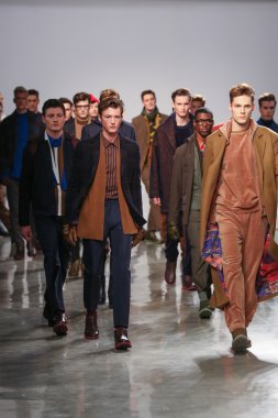 Perry Ellis sonbahar 2015