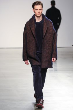 Perry Ellis sonbahar 2015