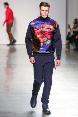 Perry Ellis sonbahar 2015