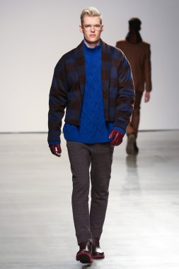 Perry Ellis sonbahar 2015