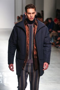 Perry Ellis sonbahar 2015