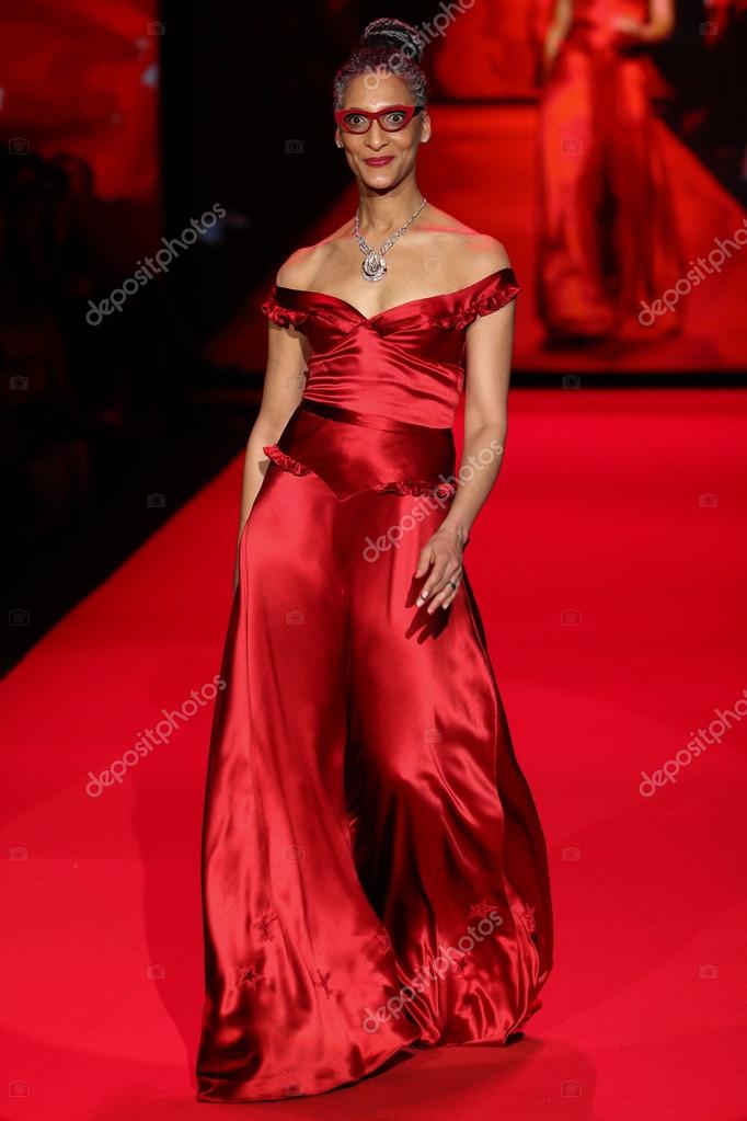 Carla Hall – Stock Editorial Photo © fashionstock #67209021