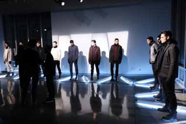 W.R.K. sunu sırasında Mercedes-Benz moda hafta Güz
