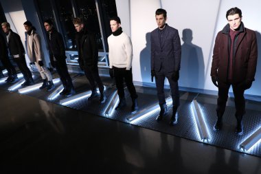 W.R.K. sunu sırasında Mercedes-Benz moda hafta Güz
