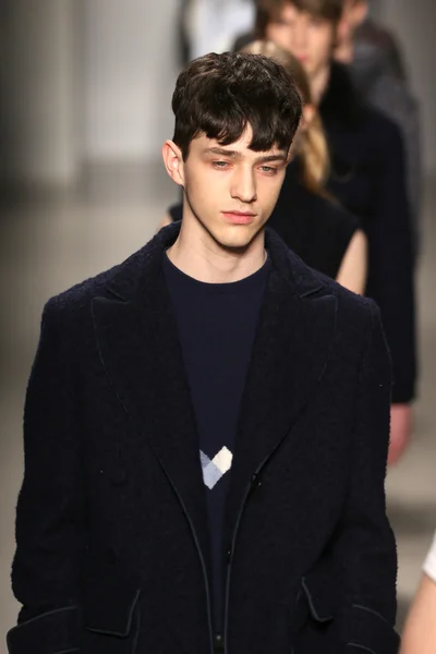 Mbfw 秋 2015年期間中に実際に Orley ファッションショー — ストック写真