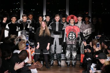 Astrid Andersen pist yapılan moda hafta Güz