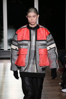 Astrid Andersen pist yapılan moda hafta sonbahar 2015