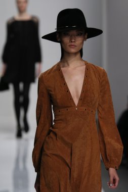 Zimmermann defile