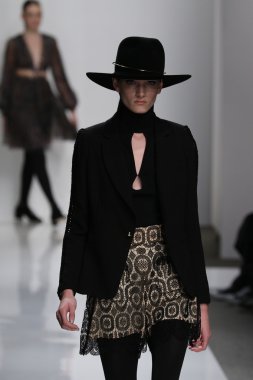 Zimmermann defile