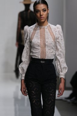 Zimmermann defile