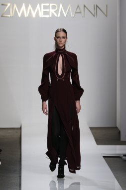 Zimmermann moda gösterisi sırasında Mercedes-Benz moda hafta Güz
