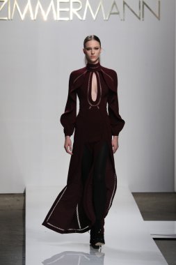 Zimmermann moda gösterisi sırasında Mercedes-Benz moda hafta Güz