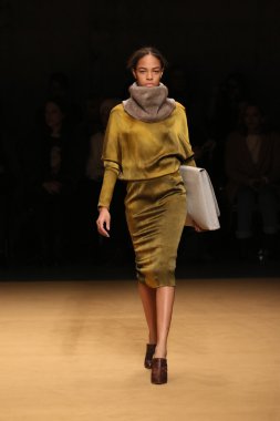 Sally Lapointe'ye defile