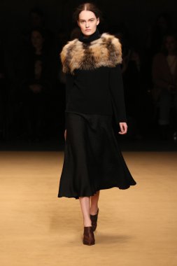 Sally Lapointe'ye defile