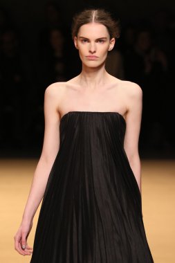 Sally Lapointe'ye defile