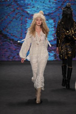 Anna Sui defile