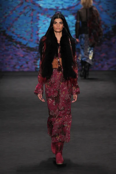 Anna Sui fashion show — Stock Photo, Image