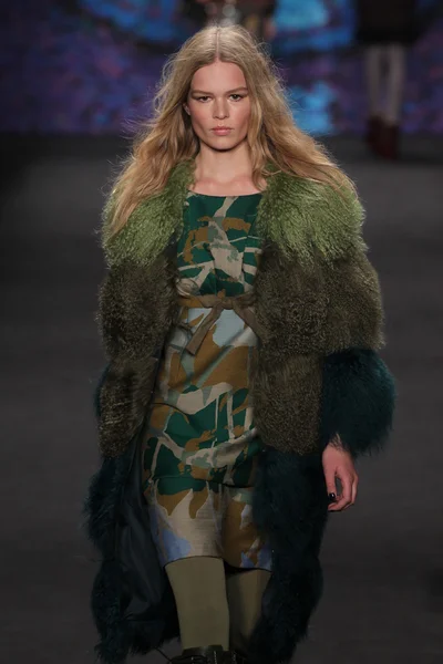 Anna Sui fashion show — Stock Photo, Image