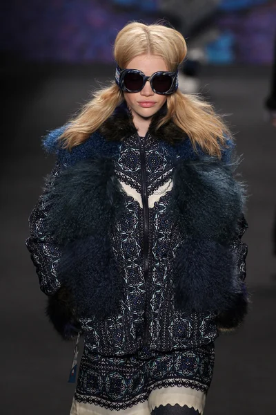 Anna Sui fashion show — Stock Photo, Image