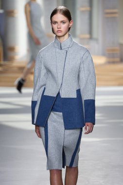 Patron kadın moda defilesi