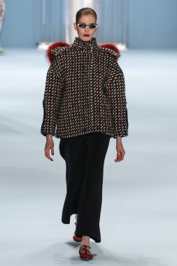 Carolina Herrera Güz 2015 koleksiyonu