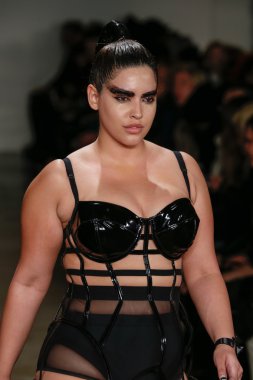 Chromat Aw15: Mindware defile