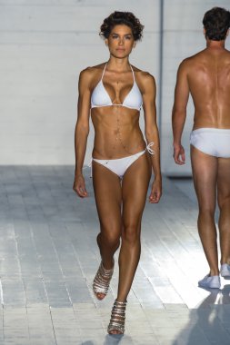 Barraca piliç defile