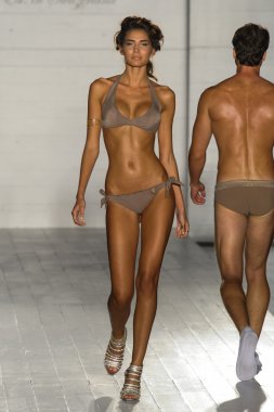 Barraca piliç defile