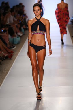 6 shore yolu Pooja sırasında Mbfw yüzmek 2015 tarafından