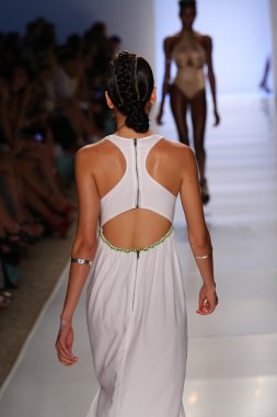 6 shore yolu Pooja sırasında Mbfw yüzmek 2015 tarafından