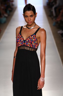 6 shore yolu Pooja sırasında Mbfw yüzmek 2015 tarafından