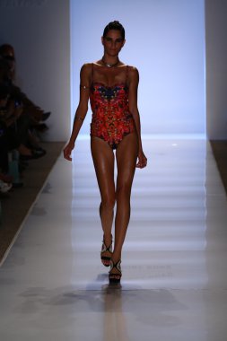 6 shore yolu Pooja sırasında Mbfw yüzmek 2015 tarafından