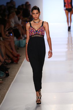 6 shore yolu Pooja sırasında Mbfw yüzmek 2015 tarafından