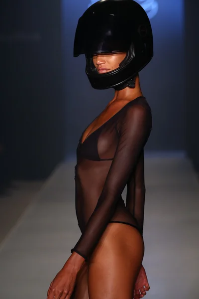 Minimale Animale fashion show during MBFW Swim 2015 — Stock Photo, Image