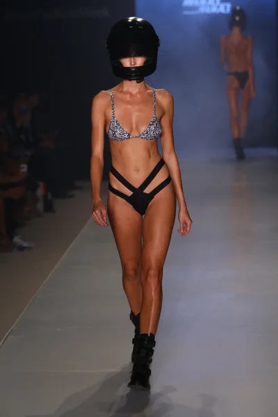 Minimale Animale fashion show during MBFW Swim 2015 — Stock Photo, Image