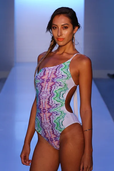 Belusso во время MBFW Swim — стоковое фото