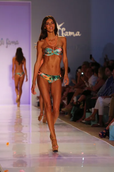 Luli Fama during MBFW Swim — Stock Photo, Image