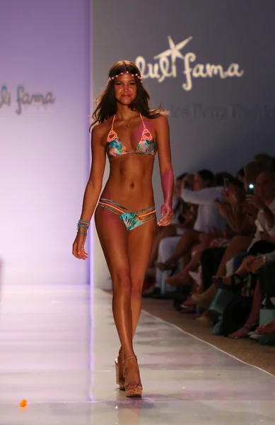 Luli Fama during MBFW Swim — Stock Photo, Image