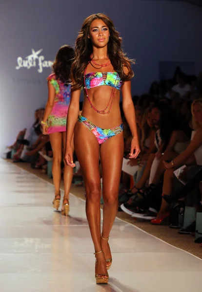 Luli Fama during MBFW Swim — Stock Photo, Image