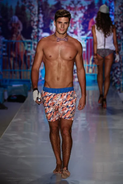 Maaji Swimwear desfile de moda — Fotografia de Stock