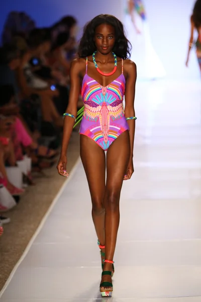 Mara Hoffman Swim fashion show — Stock Photo, Image