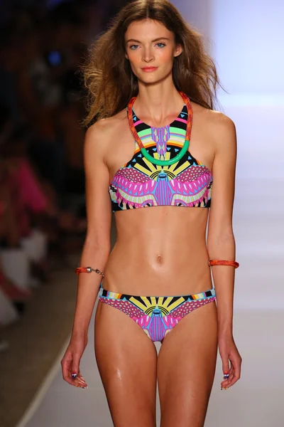 Mara Hoffman Swim fashion show — Stock Photo, Image