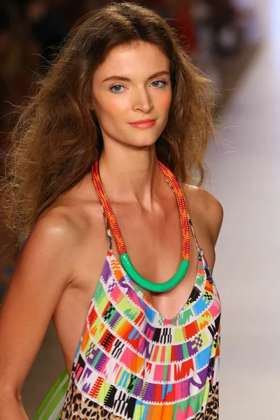 Mara Hoffman Swim fashion show — Stock Photo, Image