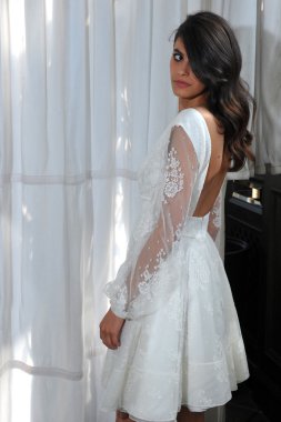 Delphine Manivet gelin pist Show