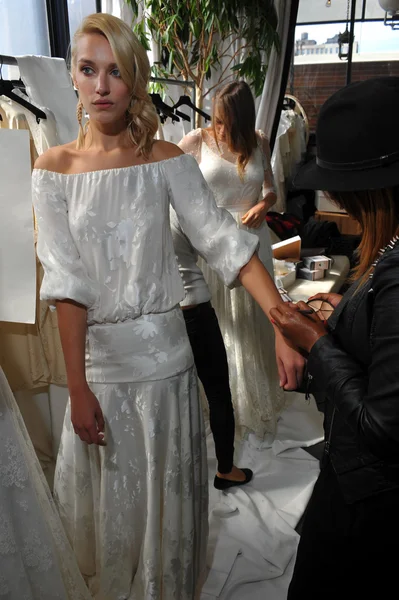 DELPHINE MANIVET Bridal Runway Show — Stock Photo, Image