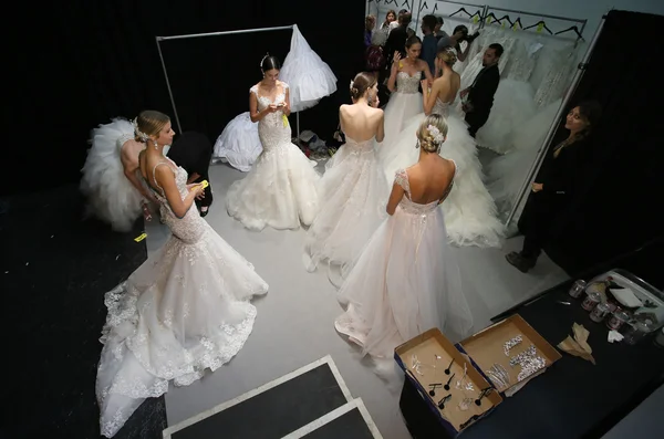 Eve of Milady Bridal Runway Show — Stock Photo, Image