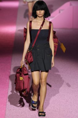 Mercedes-Benz Moda Haftası sırasında Marc Jacobs